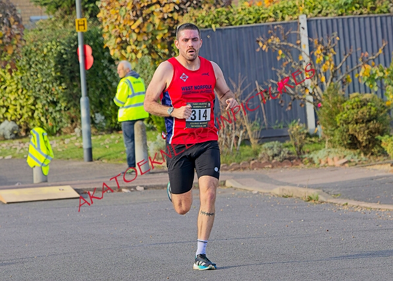 2025-11-09GM10KA00138A.JPG
