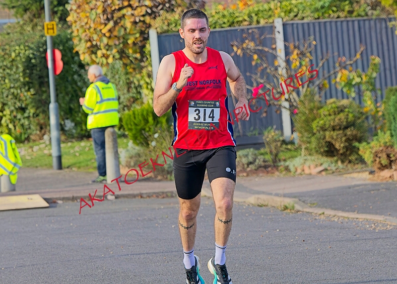 2025-11-09GM10KA00142A.JPG