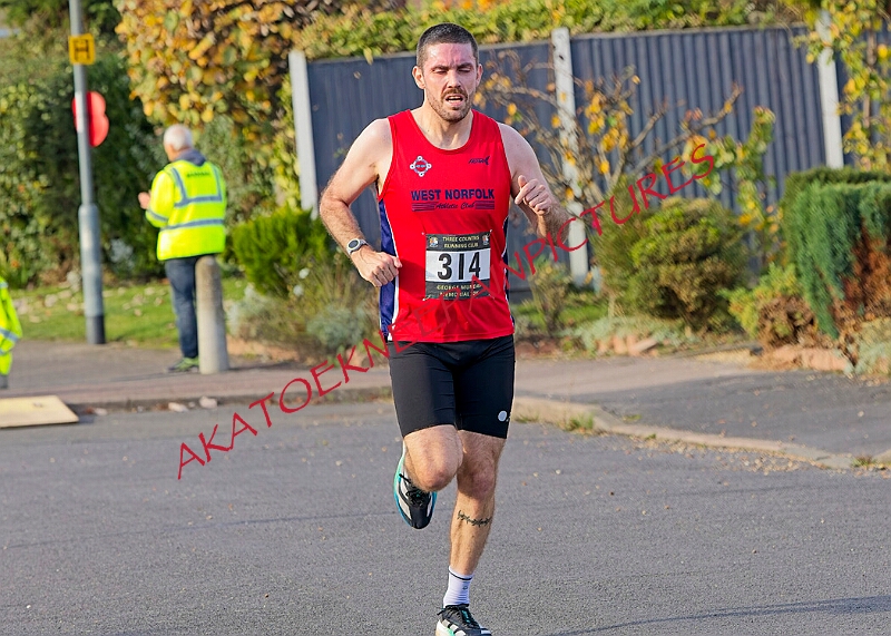 2025-11-09GM10KA00144A.JPG