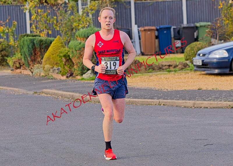 2025-11-09GM10KA00184A.JPG