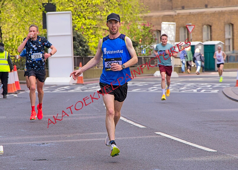 20260412 LONDLMHALF00035A.JPG