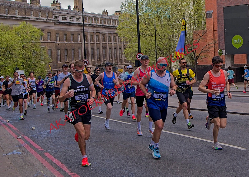 20260412 LONDLMHALF00054A.JPG