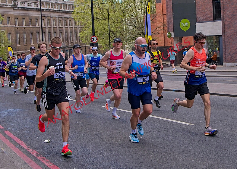 20260412 LONDLMHALF00058A.JPG