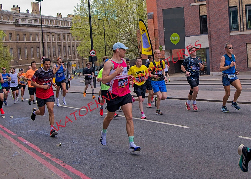 20260412 LONDLMHALF00062A.JPG