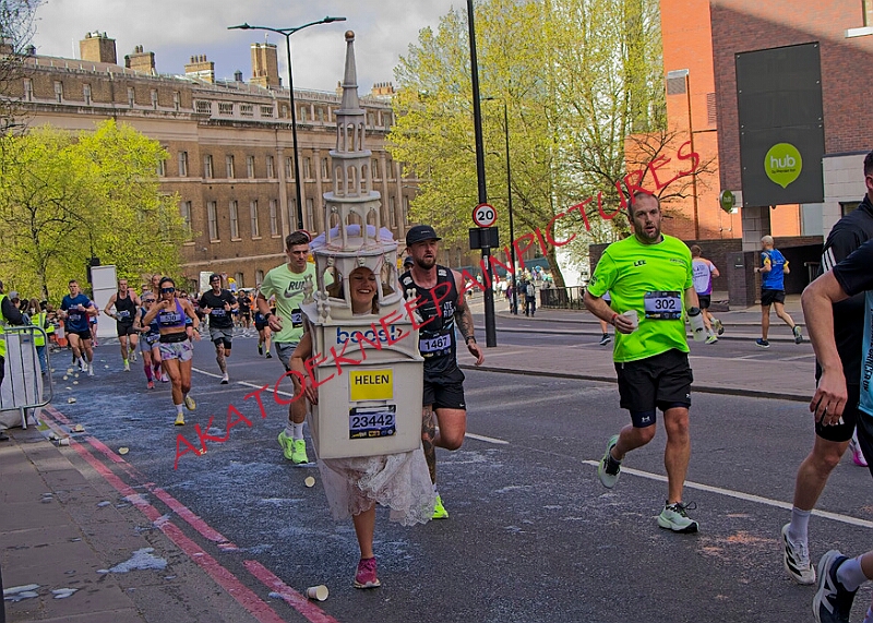 20260412 LONDLMHALF00078A.JPG