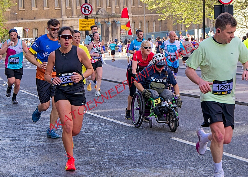 20260412 LONDLMHALF00087A.JPG