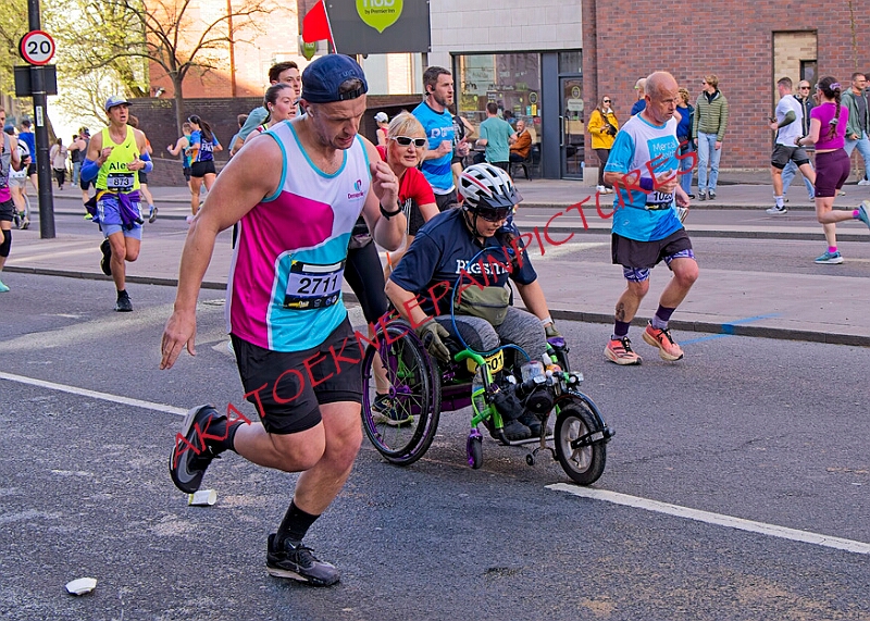 20260412 LONDLMHALF00093A.JPG
