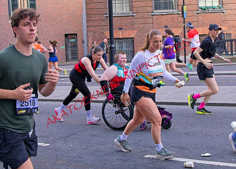 20260412 LONDLMHALF00118A.JPG