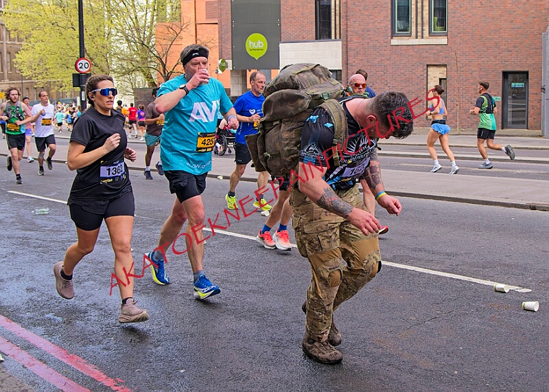 20260412 LONDLMHALF00146A.JPG