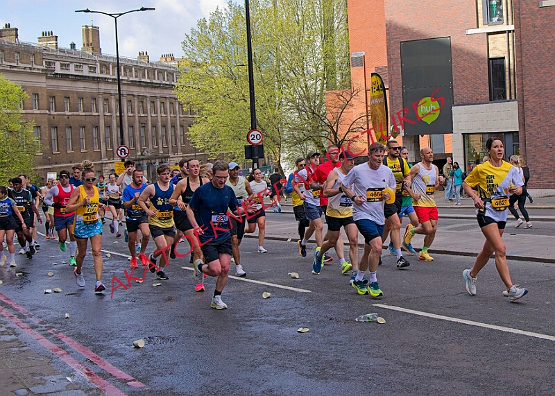 20260412 LONDLMHALF00149A.JPG