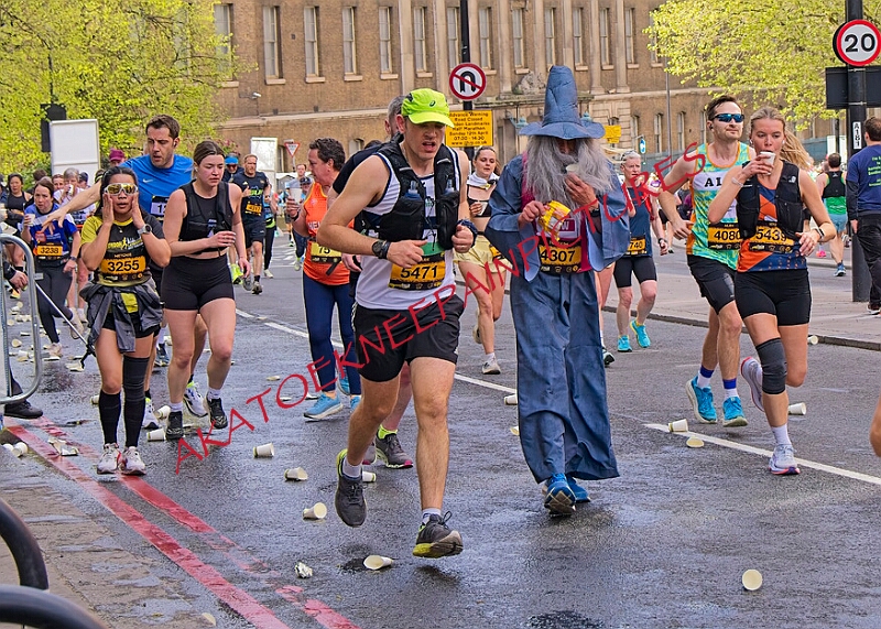 20260412 LONDLMHALF00154A.JPG