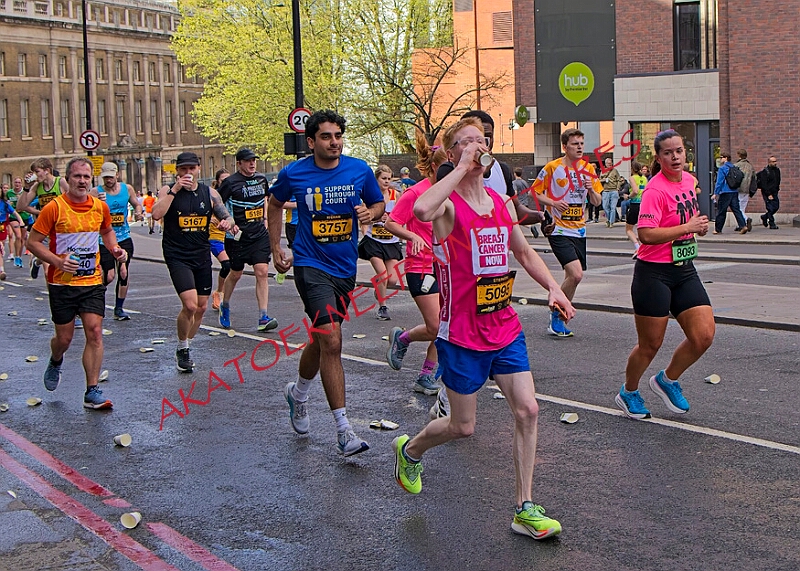 20260412 LONDLMHALF00156A.JPG