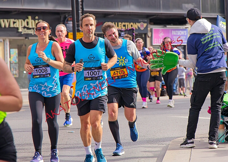 20260412 LONDLMHALF00193A.JPG