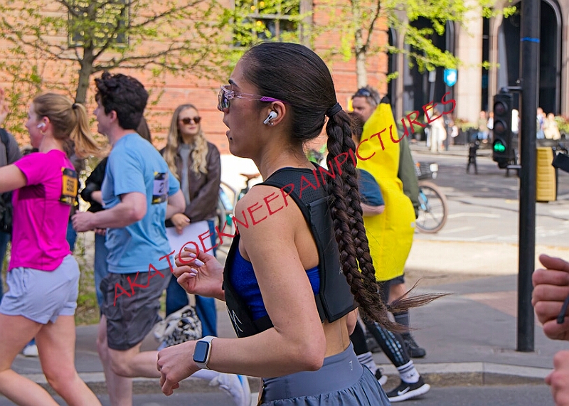 20260412 LONDLMHALF00216A.JPG