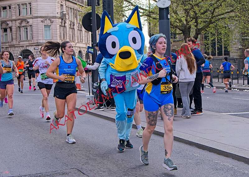 20260412 LONDLMHALF00236A.JPG
