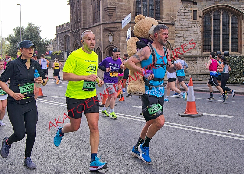 20260412 LONDLMHALF00249A.JPG