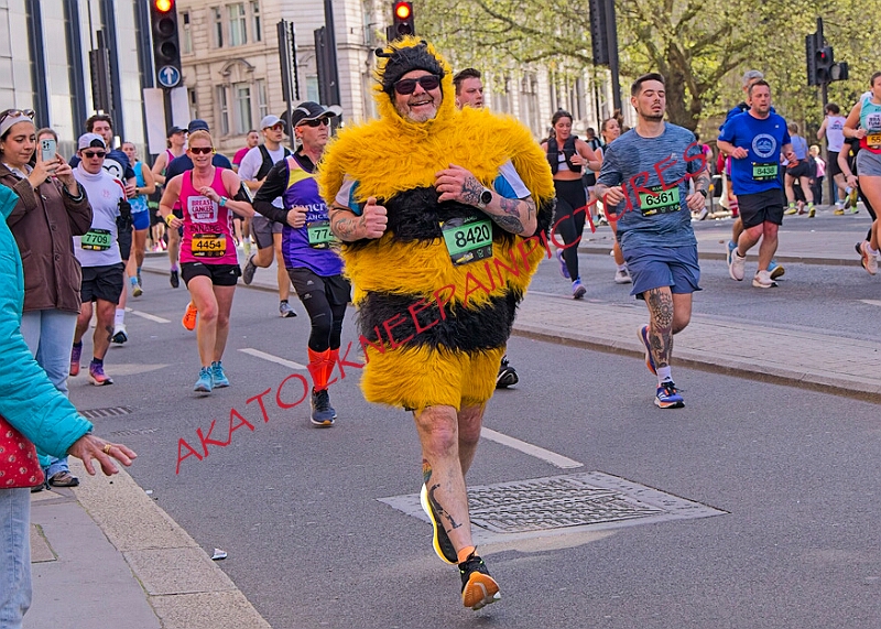 20260412 LONDLMHALF00293A.JPG