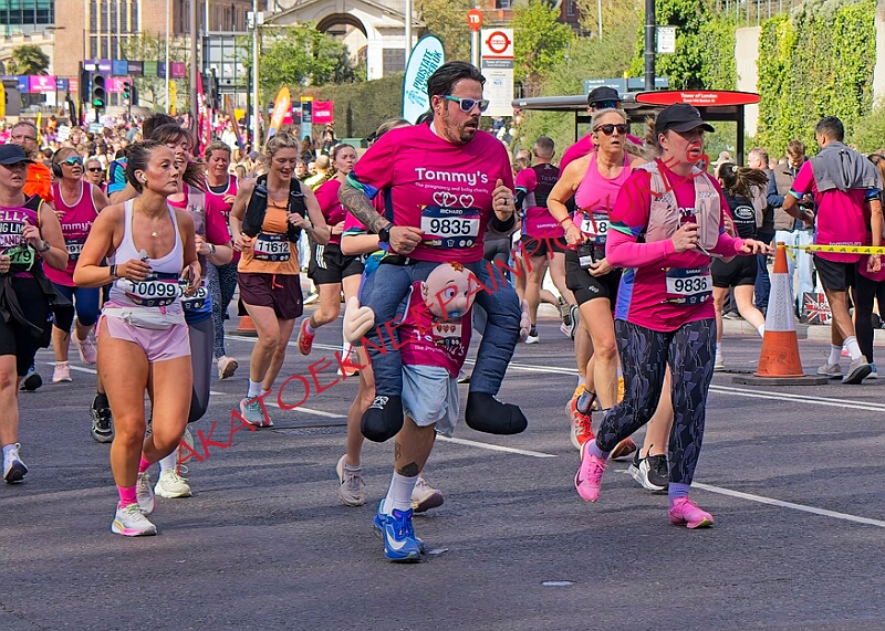 20260412 LONDLMHALF00330A.JPG