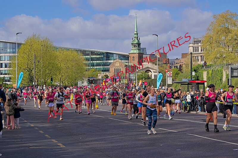 20260412 LONDLMHALF00343A.JPG