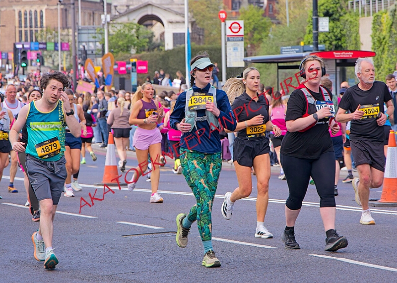 20260412 LONDLMHALF00403A.JPG