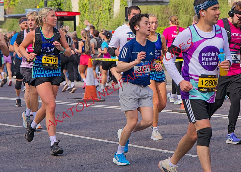 20260412 LONDLMHALF00425A.JPG