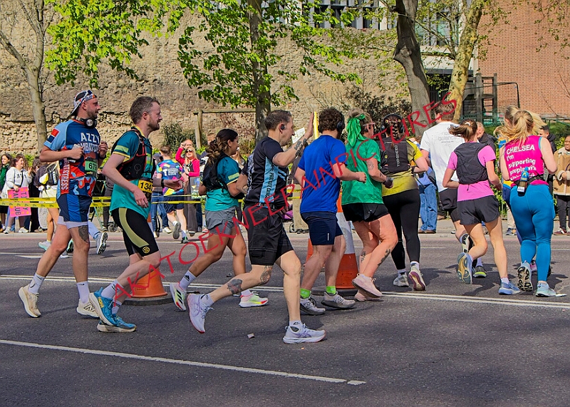 20260412 LONDLMHALF00460A.JPG