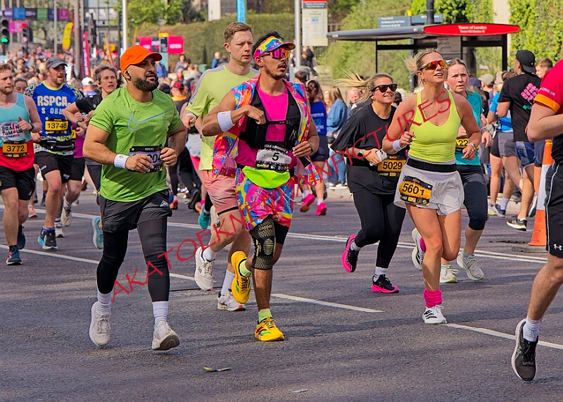 20260412 LONDLMHALF00493A.JPG